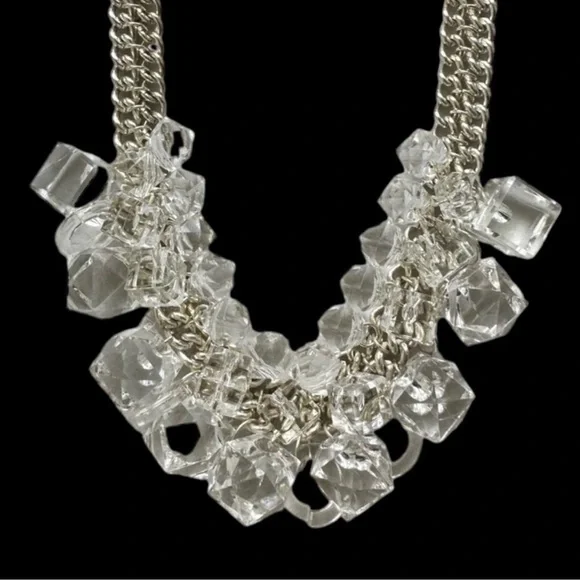 Vintage Clear Lucite Cube and Ring Chunky Bib Necklace - Picture 2 of 5